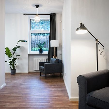 ברלין Sonnig & Helle Wohnung Alexanderplatz In 15Min Zu Erreichen, Herthastrasse Sehr Schoen Und Gross Fuer Gruppen Geeignet מראה חיצוני תמונה